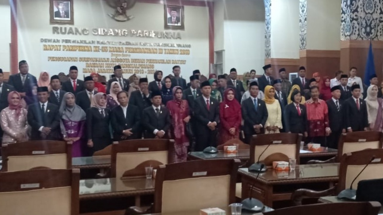 Pengucapan Sumpah Janji Jabatan Anggota DPRD Kota Pangkalpinang Masa Jabatan 2019-2024 di Ruang Sidang Paripurna DPRD Kota Pangkalpinang, Rabu (28/08/2019).