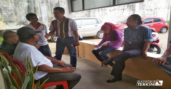 Sekretariat atau Kantor Dewan Pimpinan Cabang (DPC) Gerindra Kota Pangkalpinang, diramaikan oleh para Bakal Calon Legislatif (Bacaleg) 2019 Partai Gerindra yang melakukan wawancara oleh Dewan Pimpinan Provinsi (DPP) Gerindra Babel, Sabtu (12/05/2018).