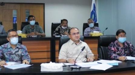 Gubernur Bangka Belitung (Babel) Erzaldi Rosman saat Audiensi Dengan Menteri Pendidikan dan Kebudayaan RI Nadiem, Kamis (15/01/2021).