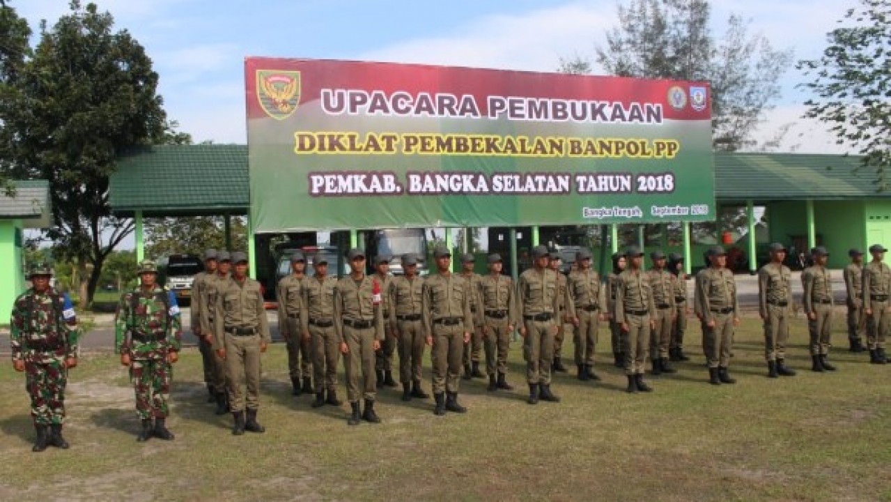 Sebanyak 114 orang personel Bantuan Polisi Pamong Praja (Banpol PP) Pemerintah Kabupaten Bangka Selatan (Basel), mengikuti Pendidikan dan Latihan pembekalan selama 10 hari di Makorem 045/Gaya.