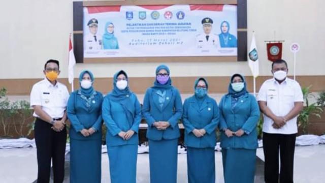 Pelantikan dan pengukuhan Ketua TP PKK, Dekranasda dan Bunda Paud Belitung Timur yang dijabat oleh Ibu Purwenda Puspitasari Burhanudin dan dilantikan oleh Ketua TP PKK, Dekranasda dan Bunda Paud Provinsi Kepulauan Bangka Belitung (Babel) Ibu Melati Erzaldi, di Auditorium Zahari MZ, Rabu, (17/03/2021). (Sumber : Diskominfo Belitung Timur)