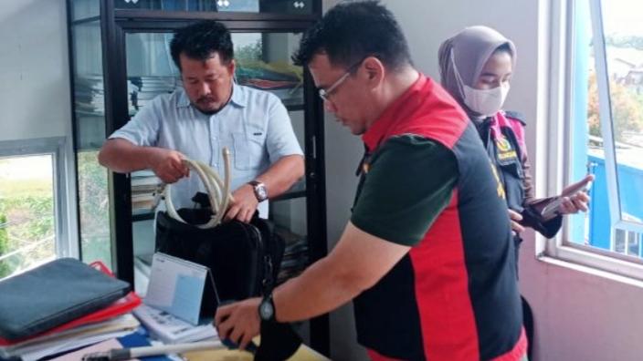 Diduga Adanya Kasus Korupsi Ditubuh PDAM Pangkalpinang, Kejari Sita Beberapa Barang Bukti