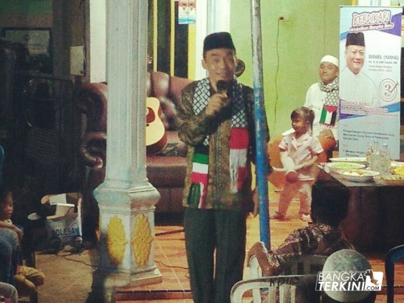 Foto : Ustadz Fadilah, Calon  Wakil Bupati Kabupaten Bangka, atau Pasangan Calon Danial-Fadillah (Calon Bupati dan Wakil Bupati Kabupaten Bangka) saat di Desa Balun Ijuk.