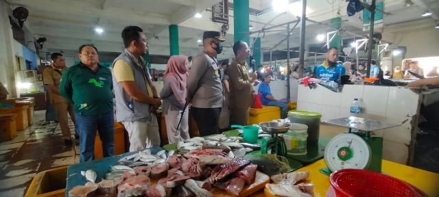 Jelang Nataru, Jajaran Forkopimda Bangka Tengah Sidak Pasar Koba