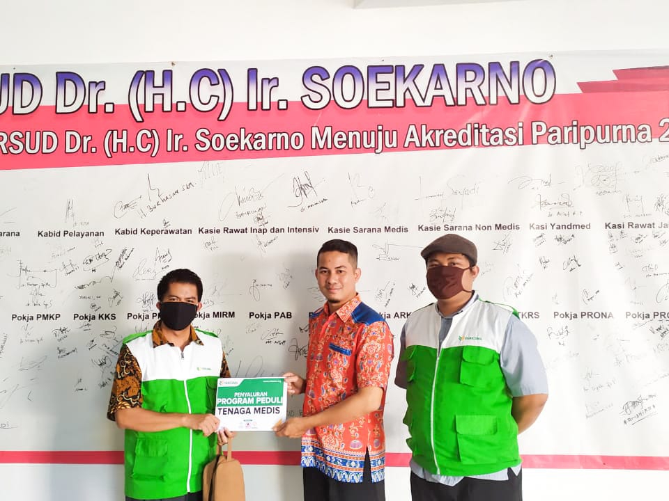 Dokumentasi tenaga medis di RSUP Dr. (H.C) ir. Soekarno pada Kamis (2/04/2020).