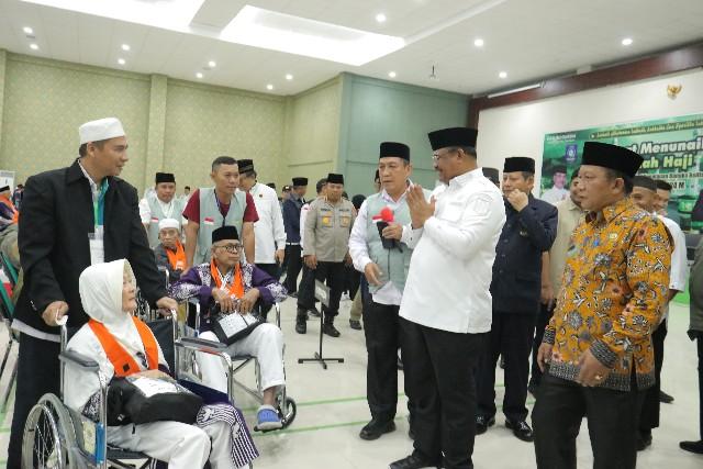 Lepas Jamaah Haji, Pj Safrizal Titip Doa Untuk Provinsi Bangka Belitung