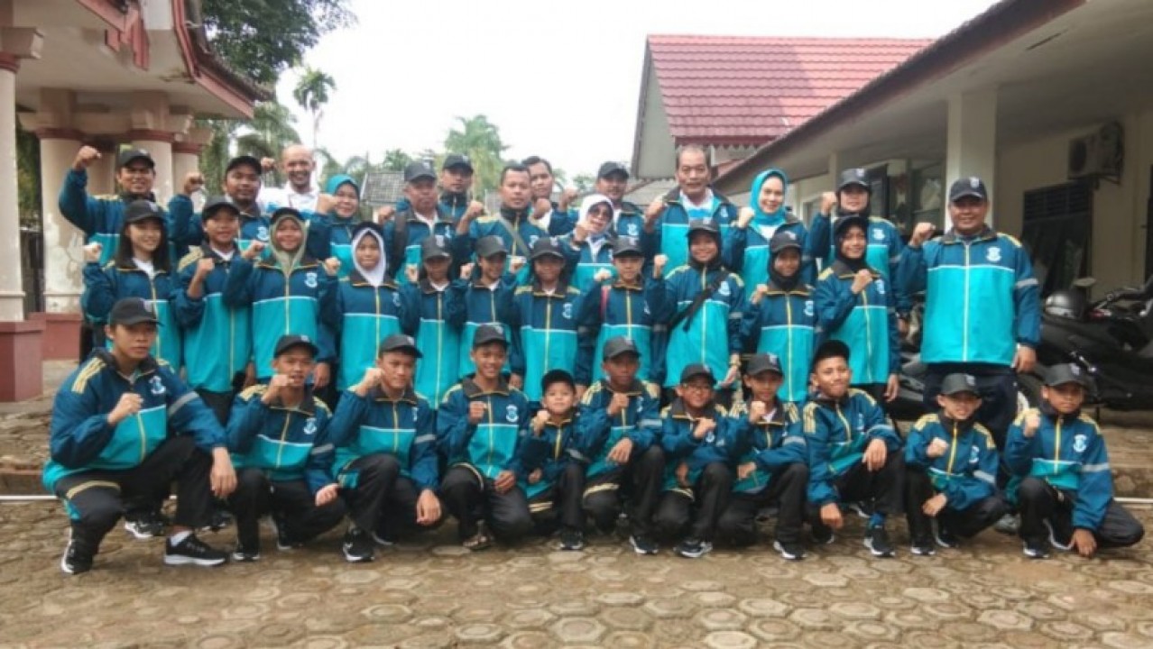 Pemerintah Kota Pangkalpinang lepas kontingan O2SN Kota Pangkalpinang mengikuti laga Olimpiade Olahraga Siswa Nasional tingkat provinsi, Selasa (23/07/2019).