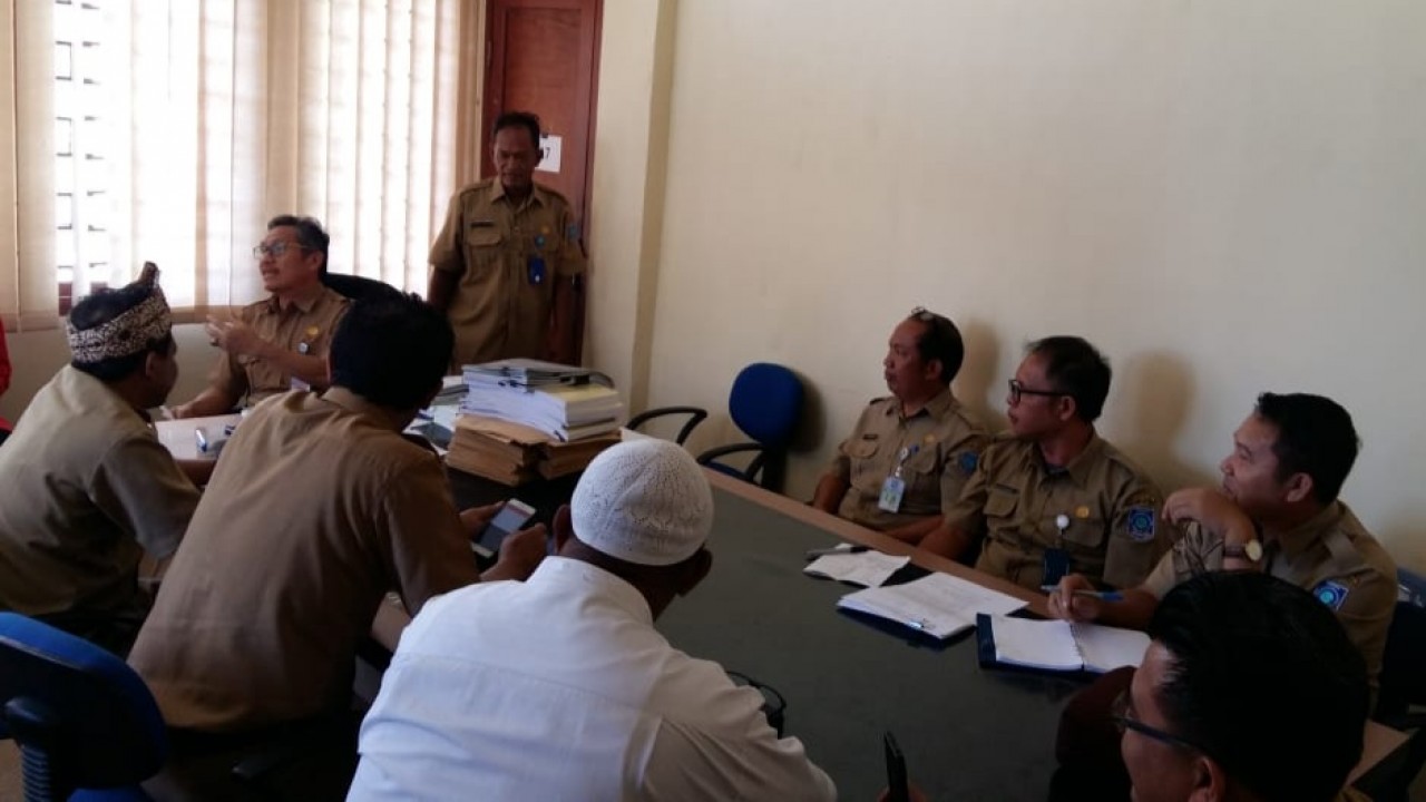 M. Soleh, Kepala Dinas Pendidikan Provinsi Babel di Ruang Kerjanya, Senin (06/05/2019).