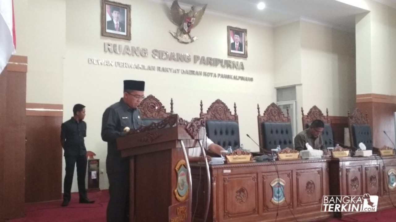 Dewan Perwakilan Rakyat Daerah (DPRD) Kota Pangkalpinang, menggelar Rapat Paripurna ke 11, masa persidangan ke 1 tentang penyampaian Raperda tentang APBD dan nota keuangan APBD Tahun Anggaran 2019, Sabtu (17/11/2018).