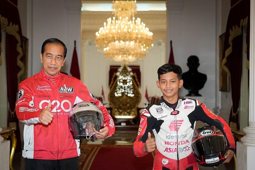 Pebalap Astra Honda, Veda Ega Bertemu Presiden RI dan Ikuti Parade MotoGP Mandalika 2022