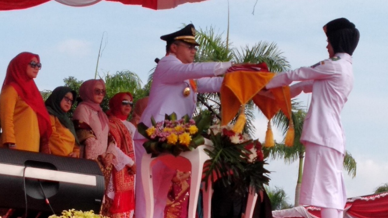 Pemprov Babel Gelar Upacara Hut RI ke 74, di Halaman Kantor Gubernur Babel, Sabtu (17/08/2019).