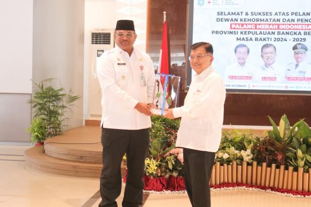 Pj Safrizal Hadiri Pelantikan Pengurus PMI Babel 2023-2029