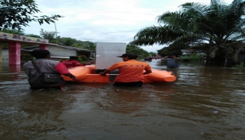 Bangka Terkini, Puding Besar --- Hujan deras yang mengguyur Bangka Belitung (Babel), menyebabkan banjir,