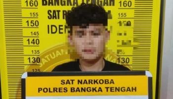 PENULIS : ILHAM, BANGKA TENGAH - Iqbar diringkus Satresnarkoba Polres,