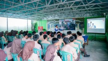 BELITUNG - Konsisten Ingatkan Aman Berkendara, Honda Babel Gelar Edukasi,