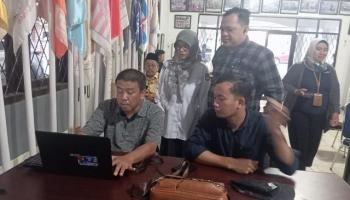 PANGKALPINANG, BANGKA TERKINI - Komisi Pemilihan Umum (KPU) Kota Pangkalpinang resmi membuka akses Sistem Informasi,