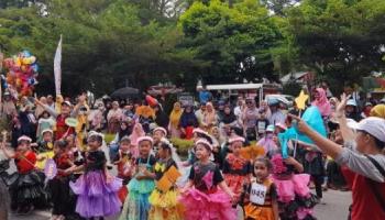 Pawai Karnaval Dimulai, PAUD se-Bangka Tengah Unjuk Kreativitas