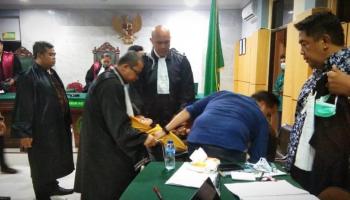 BANGKA BELITUNG TERKINI - BELITUNG --- Sidang hingga larut malam,,