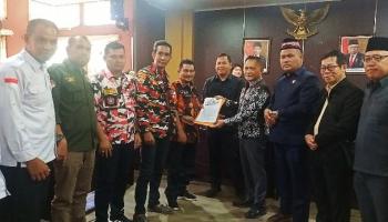 PANGKALPINANG, BANGKA TERKINI - Terkait polemik didesak nya Pj Gubernur Suganda, Sekretariat Bersama (Sekber) ambil,