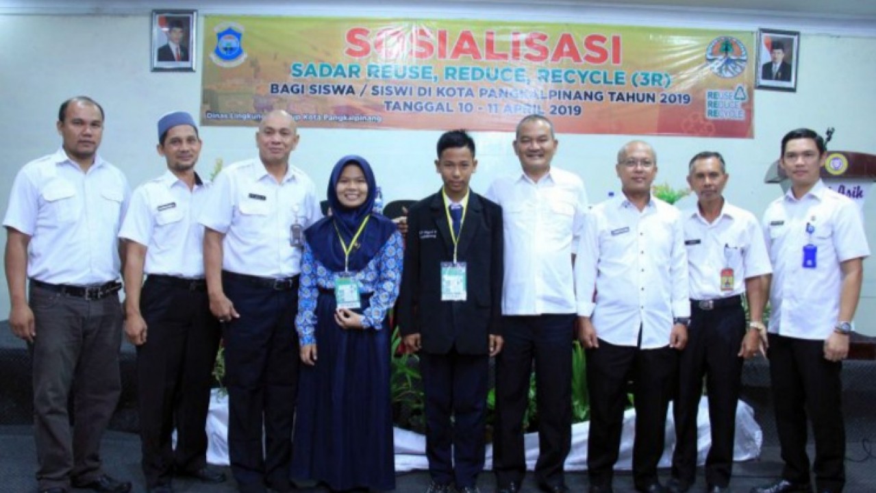 Sosialisasi Sadar Mengurangi, Menggunakan Kembali, Daur Ulang (3R) untuk Siswa / Siswi Tahun 2019, di Hotel Bumi Asih Kota Pangkalpinang, Rabu (10/4/2019).