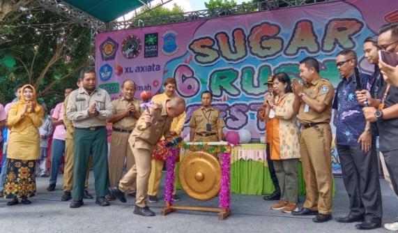 Wali Kota Pangkalpinang Apresiasi Kemeriahan HUT SMAN 1 dengan Sugar Rush Festival