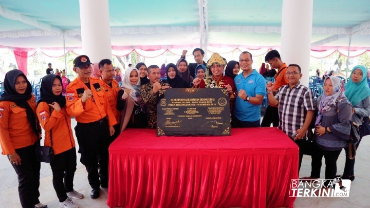 Serentak dengan Festival Kota Beribu Senyuman Kota Pangkalpinang, Walikota Pangkalpinang Maulan Aklil, meresmikan 4 pilar Kolong Jelana / Bilun yang bertempat di Parit Lalang, Sabtu (22/12/2018) lalu.